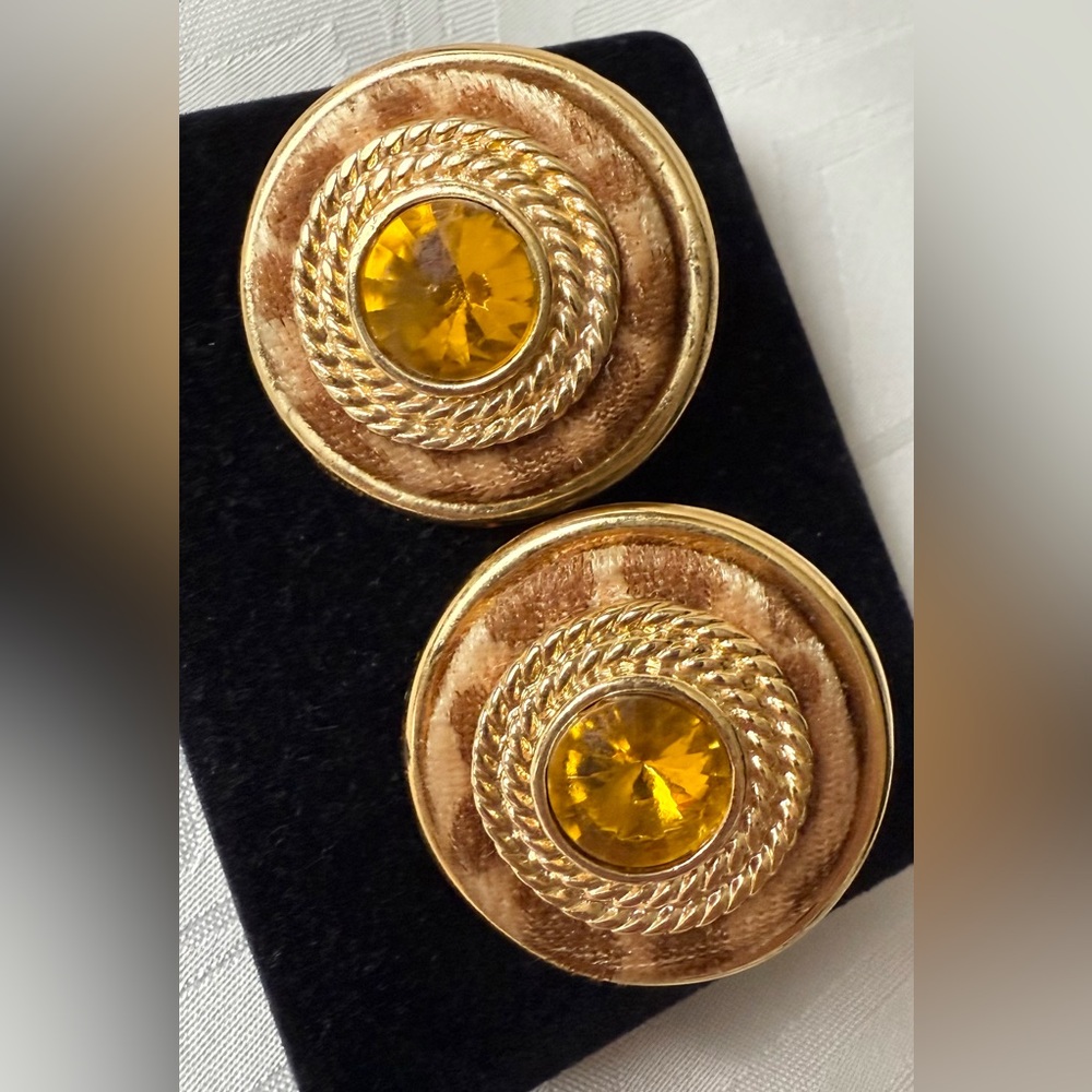 VTG Chunky Rivoli Rhinstone Yellow Animal Print Gold Tone Clip On Earrings Large